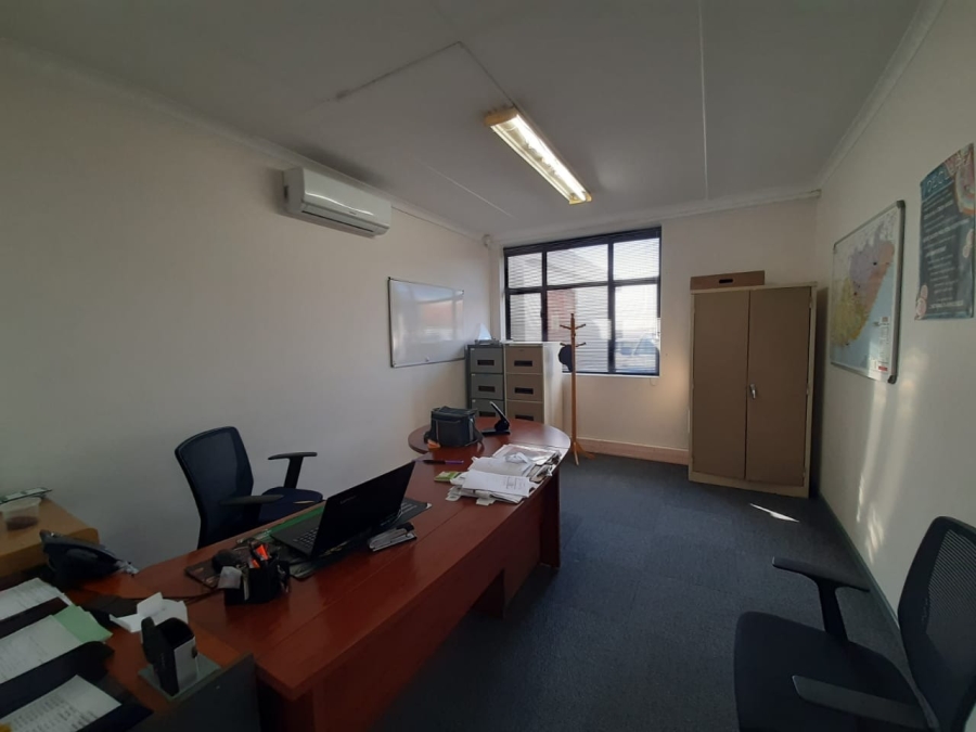 To Let commercial Property for Rent in Woodbrook Eastern Cape